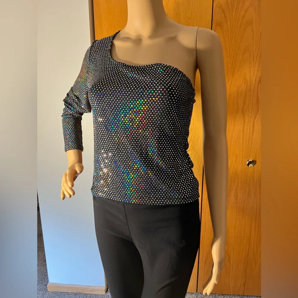 H&M Top - Picture 2 of 4